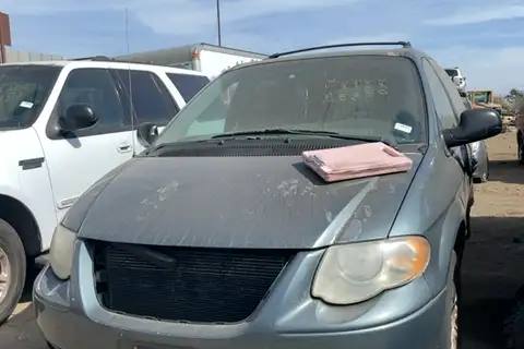 Photo of 2006 Chrysler Town & Country