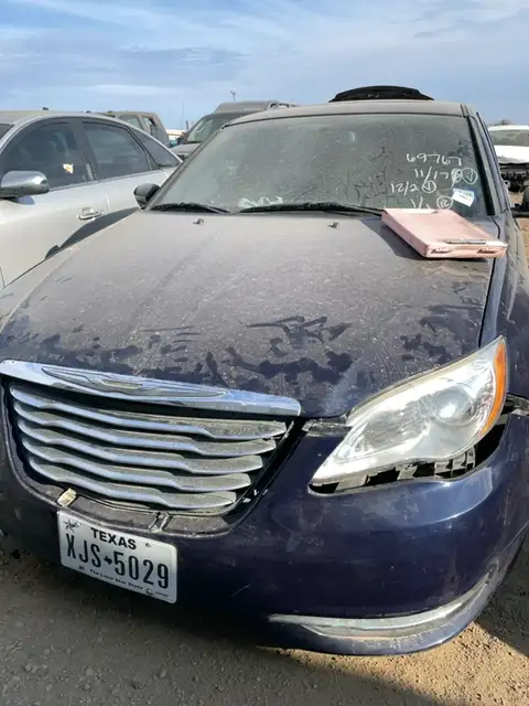 Photo of 2014 Chrysler 200