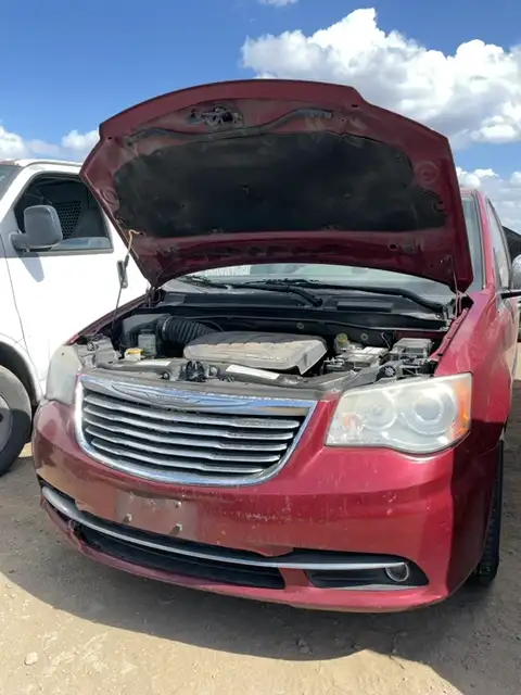 Photo of 2012 Chrysler Town & Country