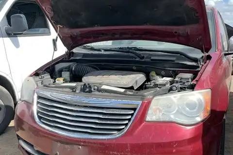 Photo of 2012 Chrysler Town & Country