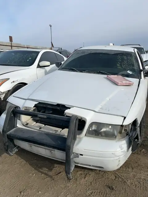 Photo of 2008 Ford Crown Victoria