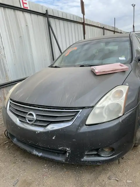 Photo of 2010 Nissan Altima