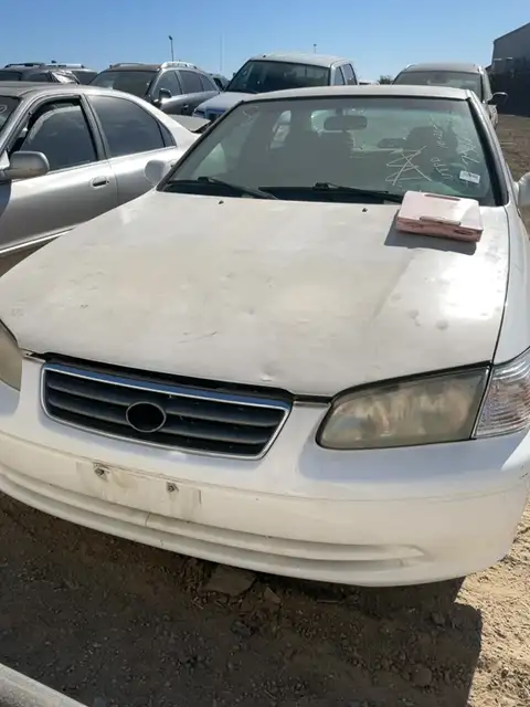 Photo of 2000 Toyota Camry