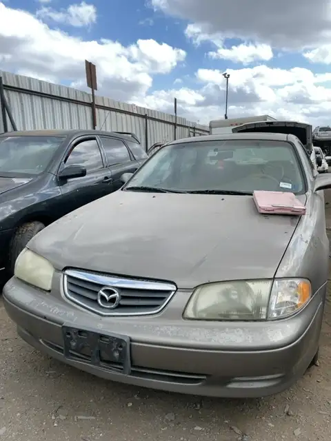 Photo of 2001 Mazda 626