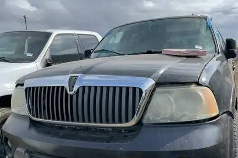 Photo of 2004 Lincoln Navigator
