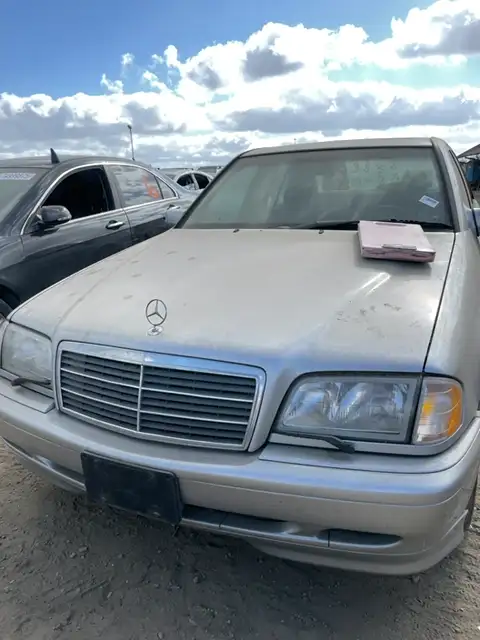 Photo of 2000 Mercedes-Benz C-Class