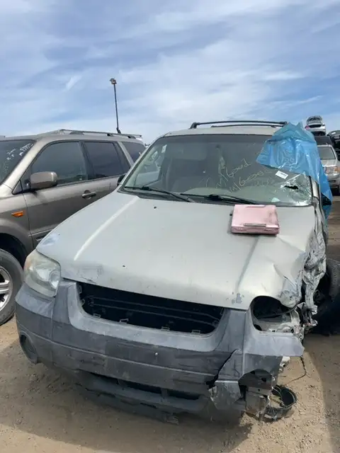 Photo of 2005 Ford Escape