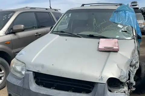 Photo of 2005 Ford Escape
