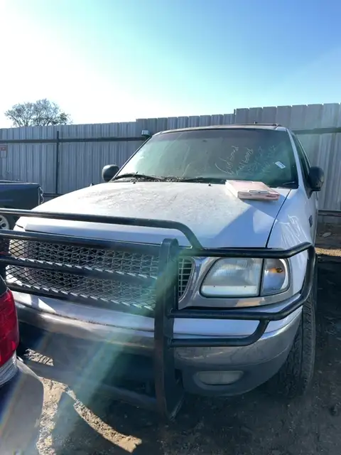 Photo of 1999 Ford Expedition