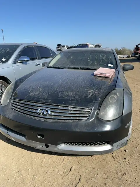 Photo of 2005 Infiniti G35