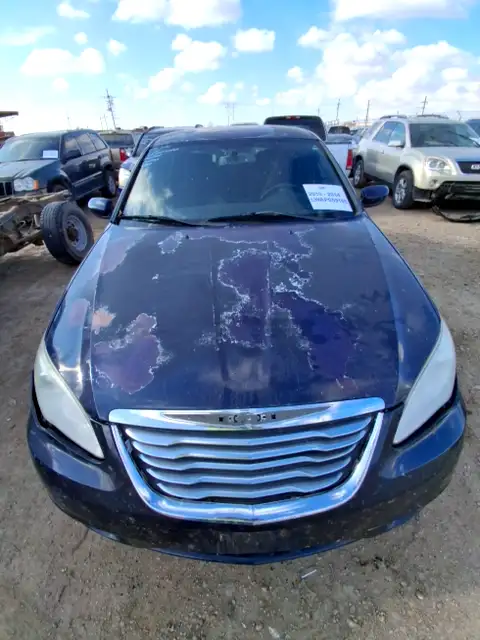 Photo of 2013 Chrysler 200