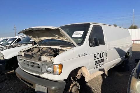 Photo of 2001 Ford Econoline