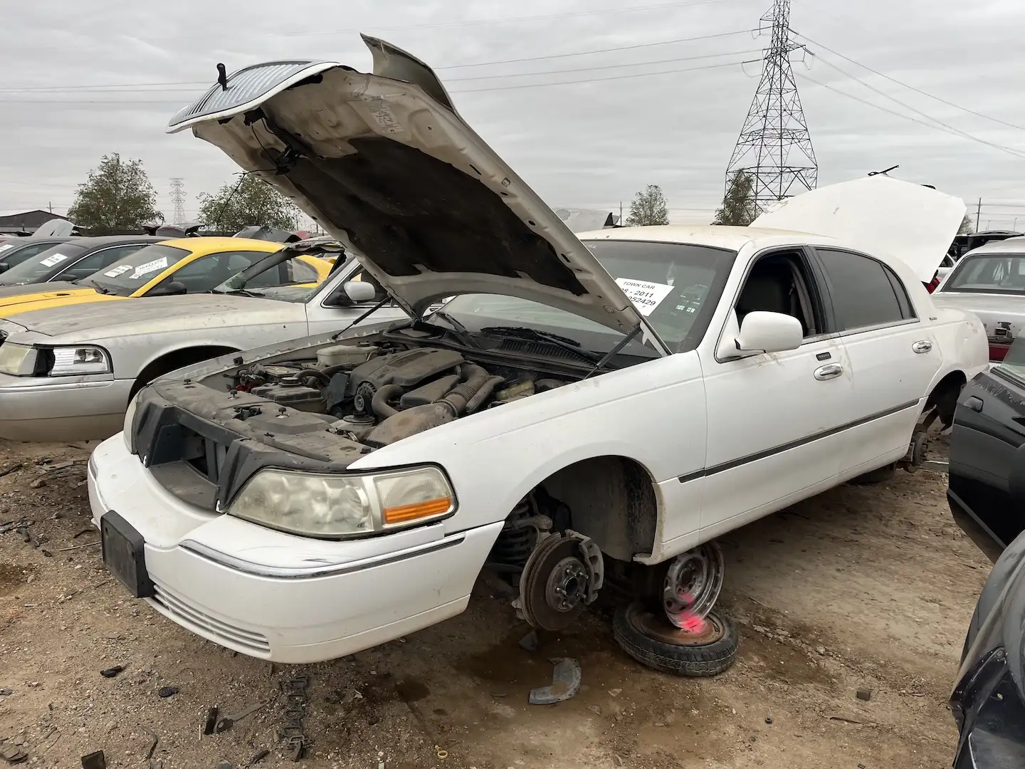 Photo of 2005 Lincoln Town Car