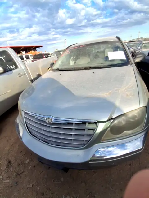 Photo of 2004 Chrysler Pacifica