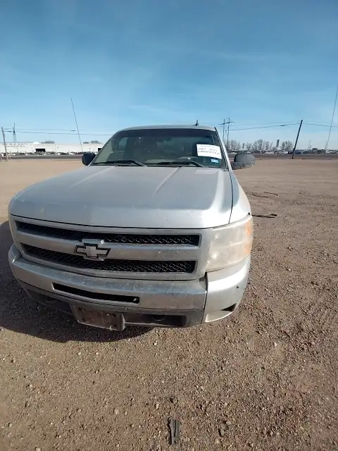Photo of 2011 Chevrolet Silverado