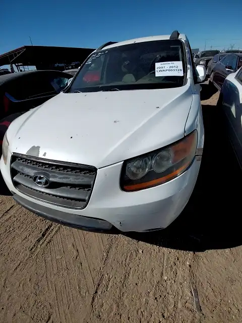Photo of 2008 Hyundai Santa Fe
