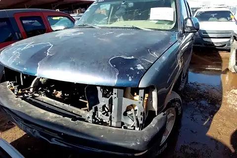 Photo of 2002 Chevrolet Tahoe