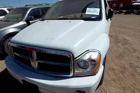 Photo of 2005 Dodge Durango