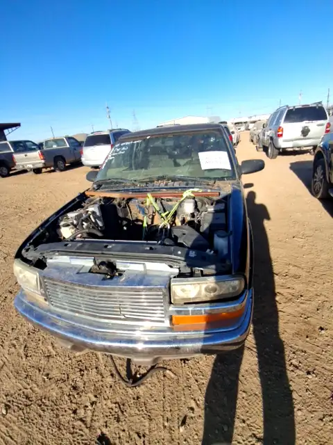 Photo of 2000 Chevrolet S10