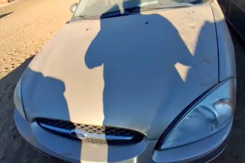 Photo of 2001 Ford Taurus
