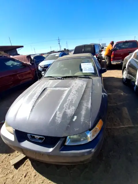Photo of 2001 Ford Mustang