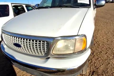 Photo of 1999 Ford Expedition