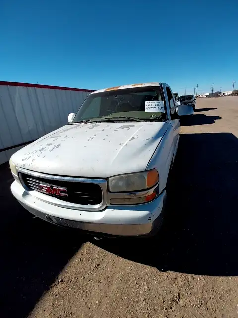 Photo of 2002 Gmc Sierra