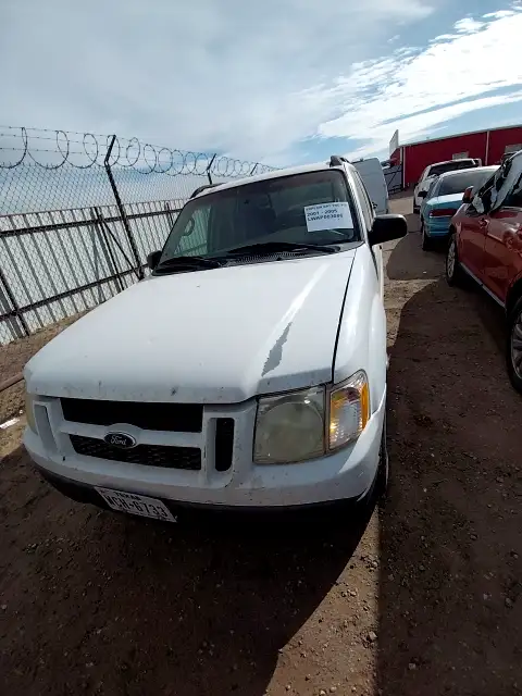 Photo of 2005 Ford Explorer Sport Trac