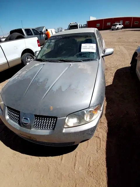 Photo of 2004 Nissan Sentra