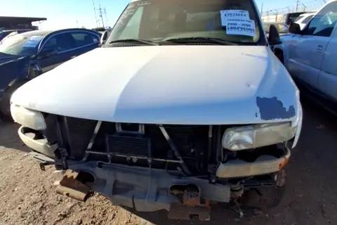 Photo of 2002 Chevrolet Suburban