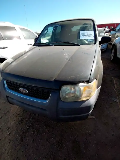 Photo of 2004 Ford Escape