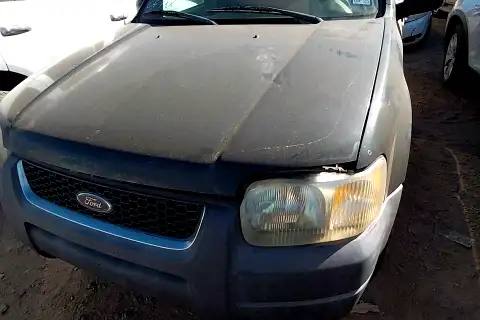 Photo of 2004 Ford Escape