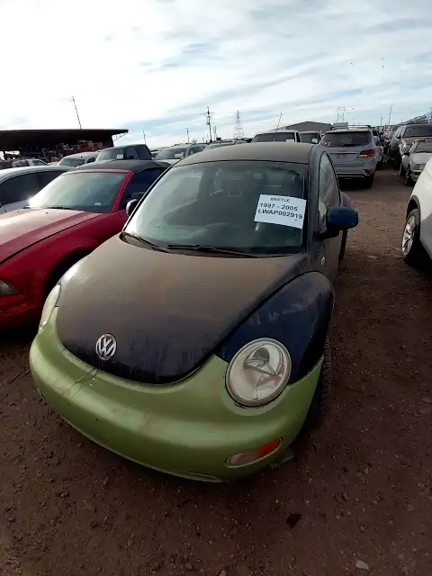 Photo of 2000 Volkswagen Beetle