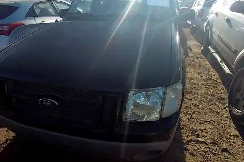 Photo of 2003 Ford Explorer Sport Trac