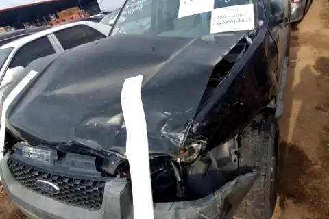 Photo of 2005 Ford Escape