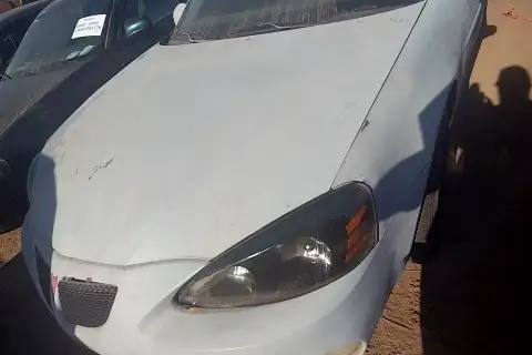 Photo of 2004 Pontiac Grand Prix