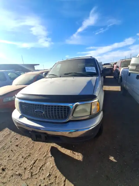 Photo of 2002 Ford Expedition