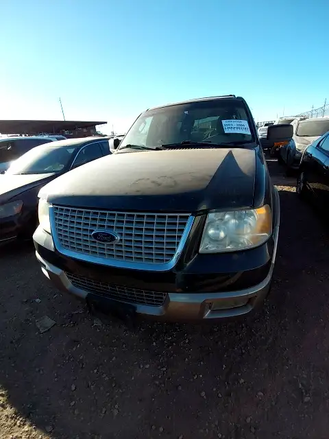 Photo of 2004 Ford Expedition