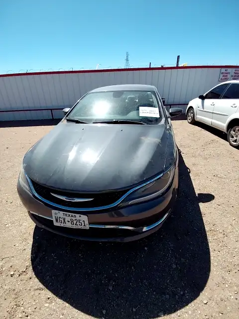 Photo of 2016 Chrysler 200