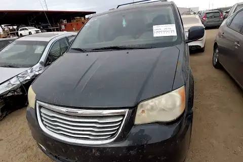 Photo of 2013 Chrysler Town & Country