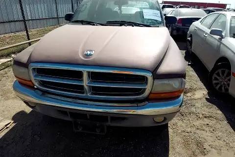 Photo of 2000 Dodge Dakota