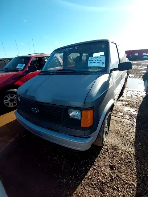 Photo of 1989 Chevrolet Astro