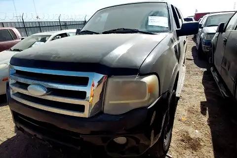 Photo of 2010 Ford Expedition