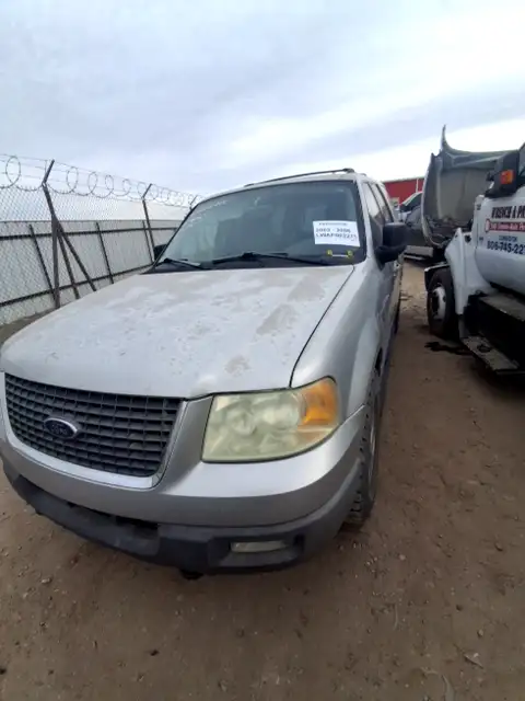 Photo of 2004 Ford Expedition