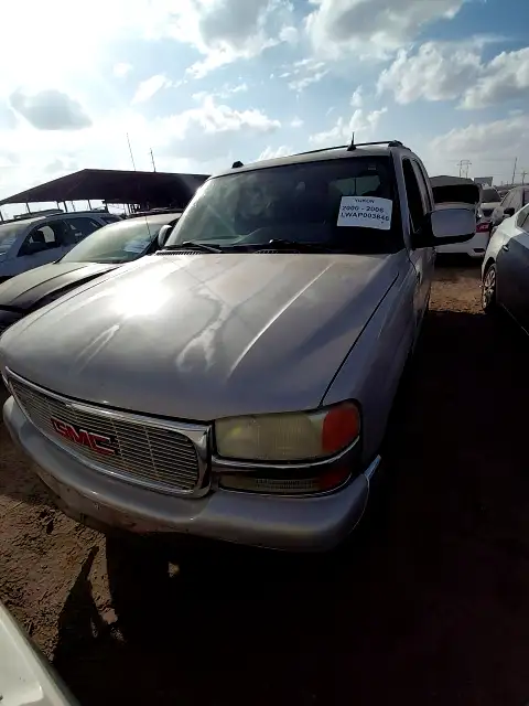 Photo of 2004 Gmc Yukon