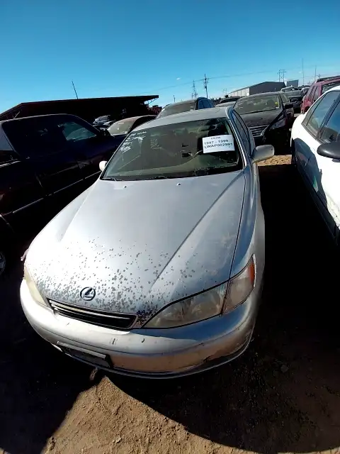 Photo of 1998 Lexus Es 300