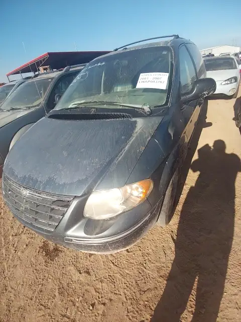 Photo of 2007 Chrysler Town & Country