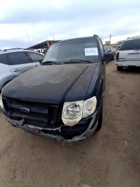 Photo of 2002 Ford Explorer Sport Trac