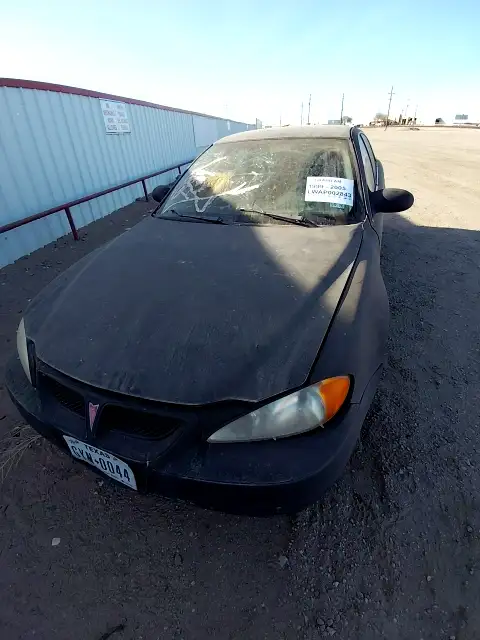 Photo of 2004 Pontiac Grand Am
