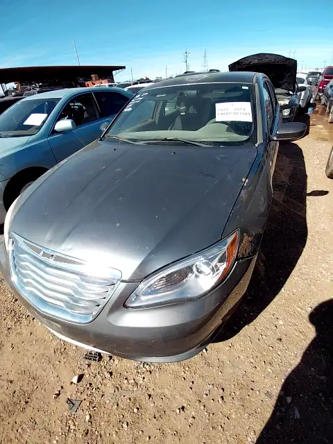 Photo of 2013 Chrysler 200